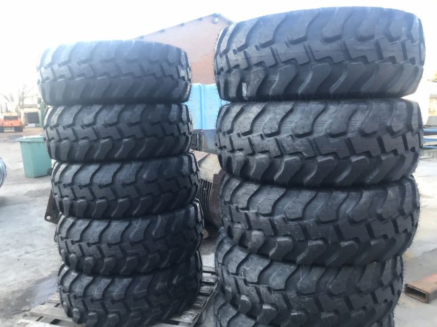 405/70R20 Galaxy banden, nieuw