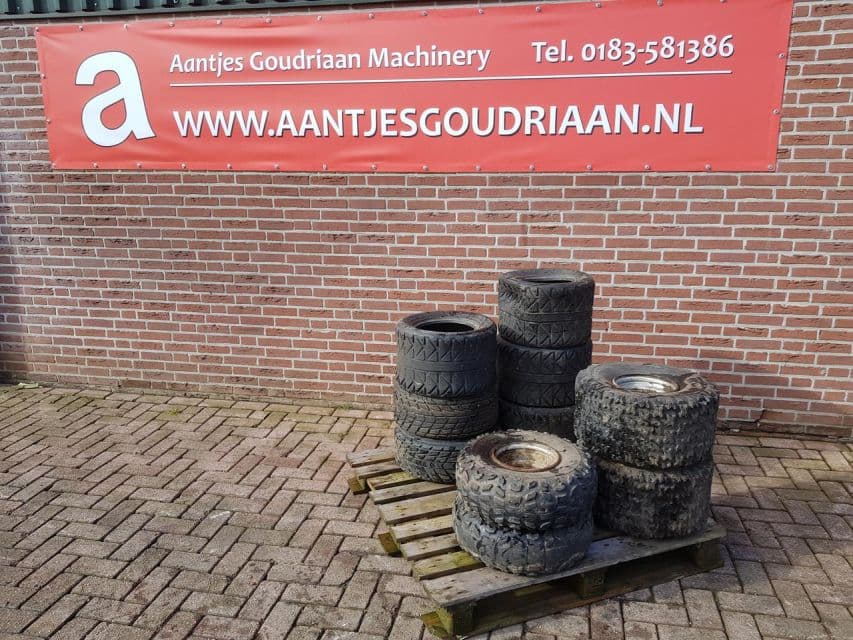 Banden voor de Yamaha breeze
