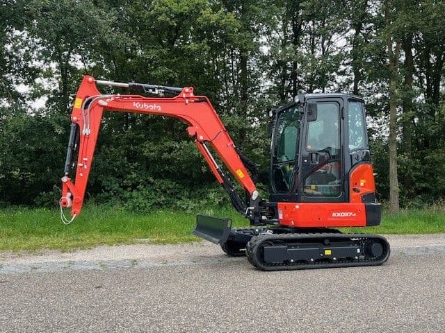 Kubota KX037-4