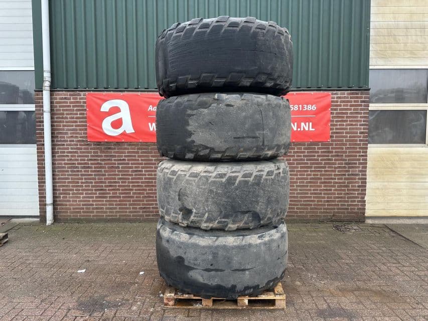 4 Banden 24x20.5