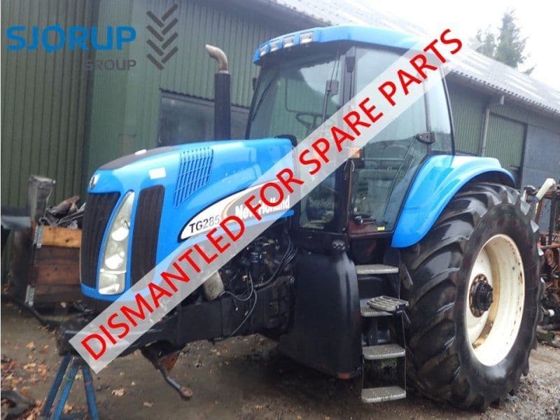 New Holland TG285