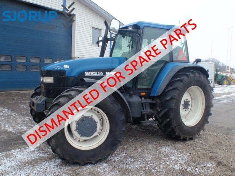 New Holland 8560