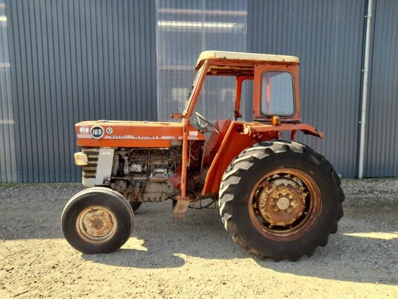 Massey Ferguson 165