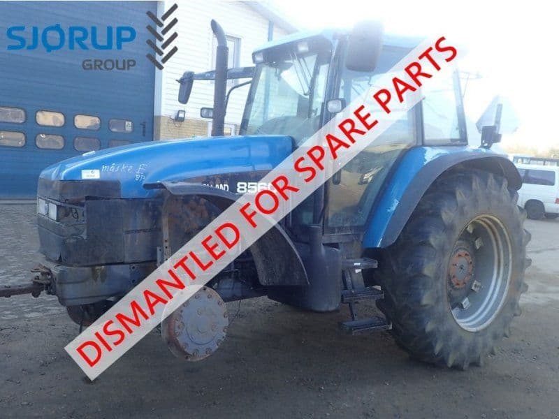 New Holland 8560