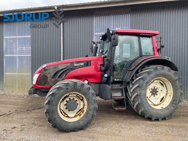 Valtra T153
