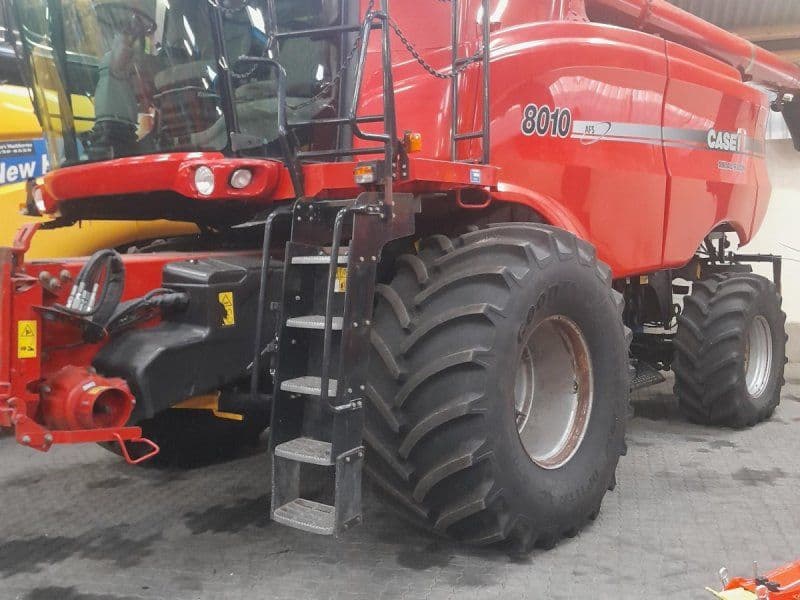 Case IH AXIAL FLOW 8010