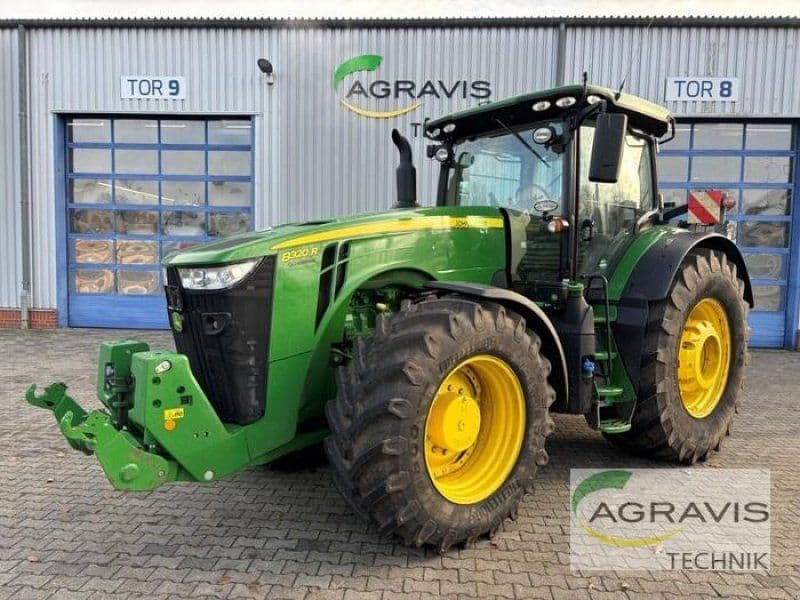 John Deere 8320 R