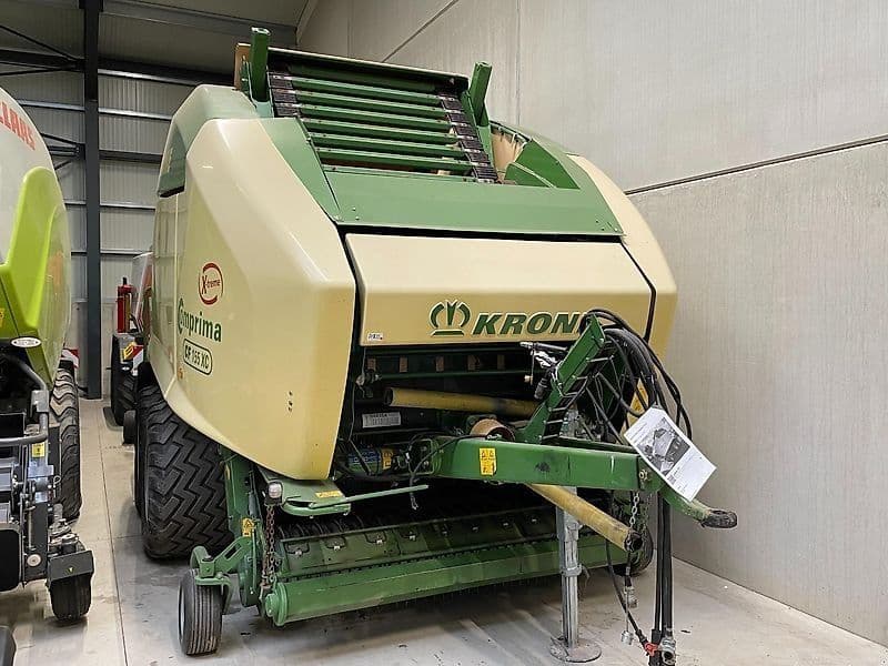 Krone Comprima CF 155XC X-Treme mit neuem Rollboden, nur 19.500 Ballen