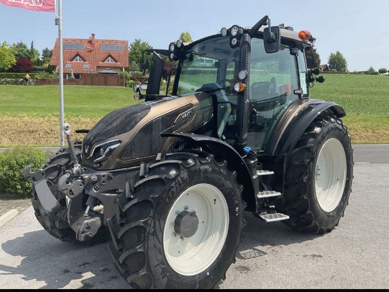 Valtra G135 VERSU