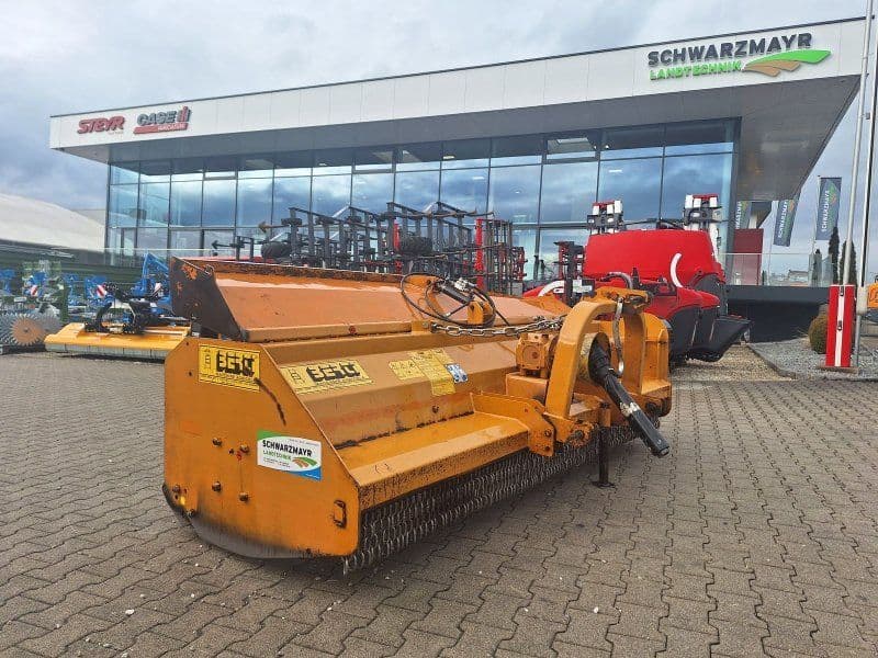 Berti TSB 285 mit hydr. Heckklappe