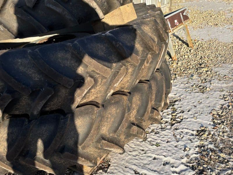 380/90R46 320/90x32 Med boltet navplader