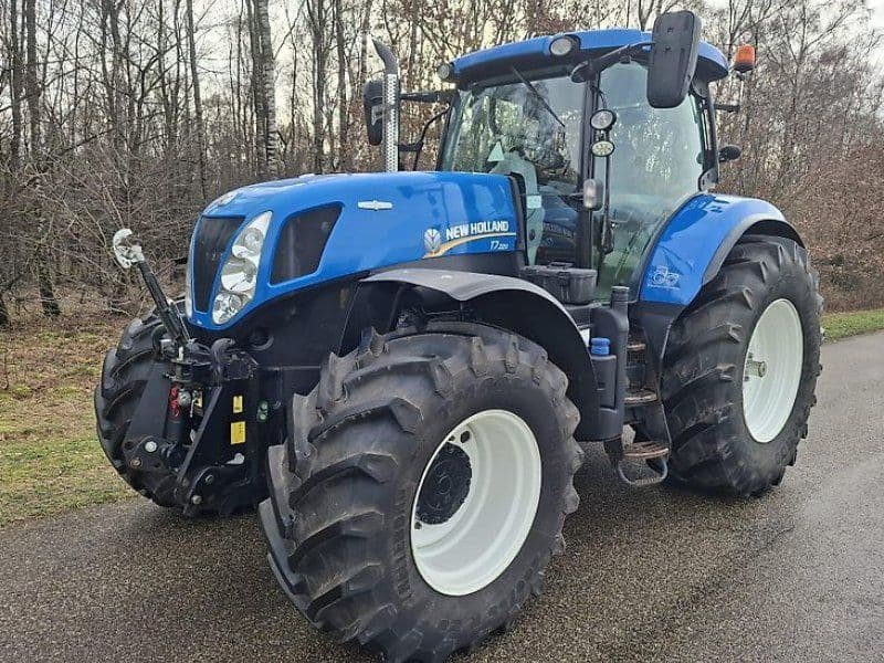 New Holland T7.220 AC