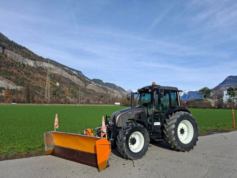 Valtra A93