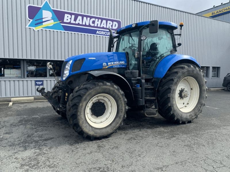 New Holland T7.235 AUTO COMMAND