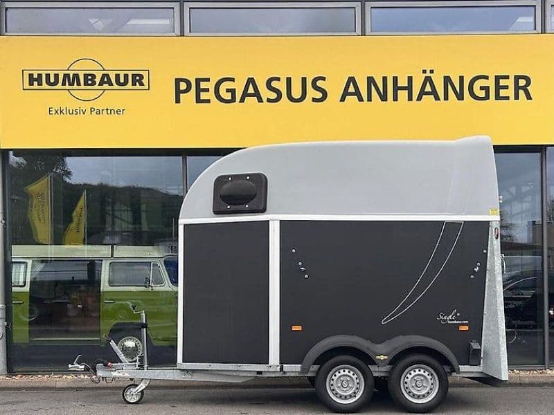 Humbaur Single 1,6t Pferde Tageszulassung