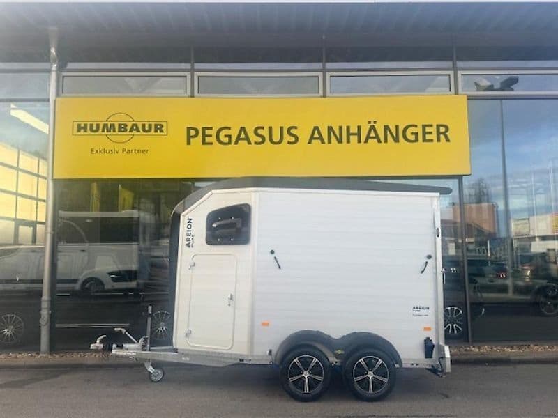Humbaur Areion Pure 2 Pferde  2,4t. ALU
