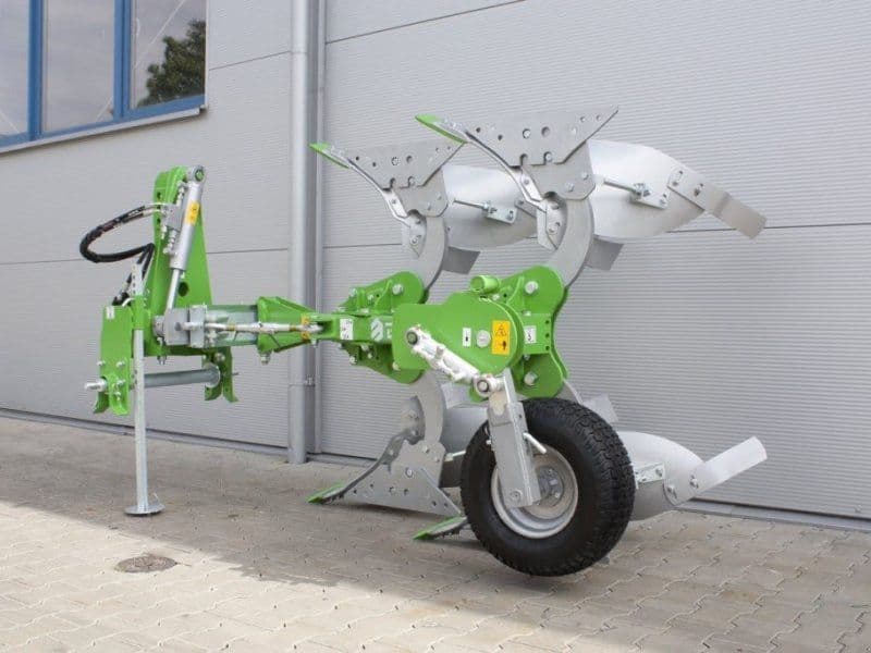 Bomet Leo Plov 2 fuget Vendeplov