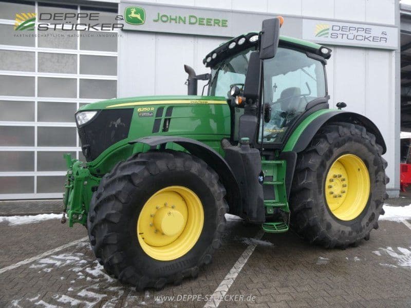 John Deere 6250R