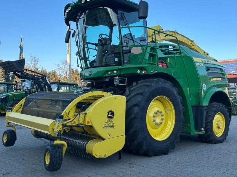 John Deere 8300