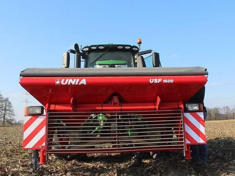 Unia USF 1600/2 Fronttank 2200 l Isobus Saatguttank Düngertank