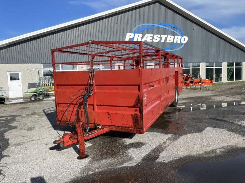 Agro CN L 800 cm med udstyr.