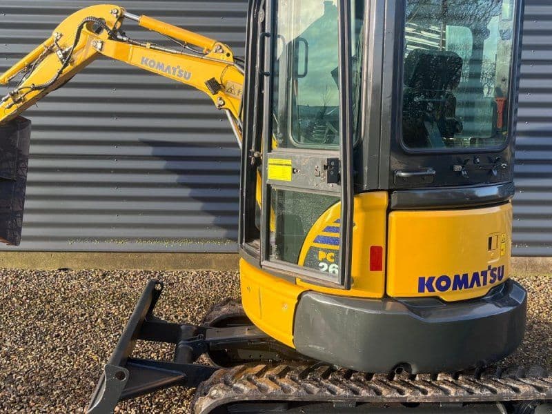 Komatsu PC26MR-3