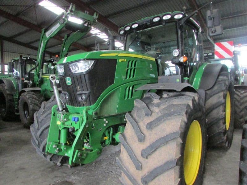 John Deere 6215R  AQ+E40