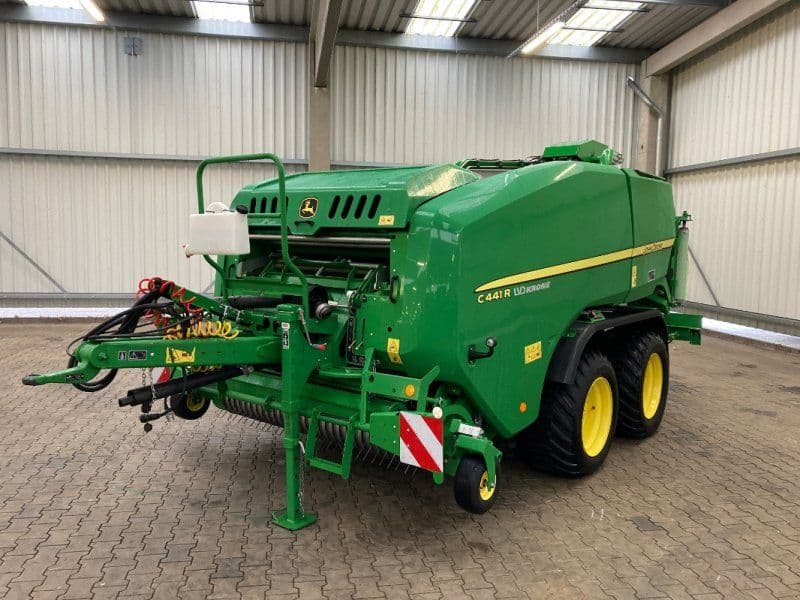 John Deere C441R HC25