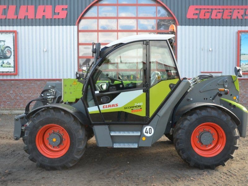 Claas SCORPION 746 VARIPOWER Gener