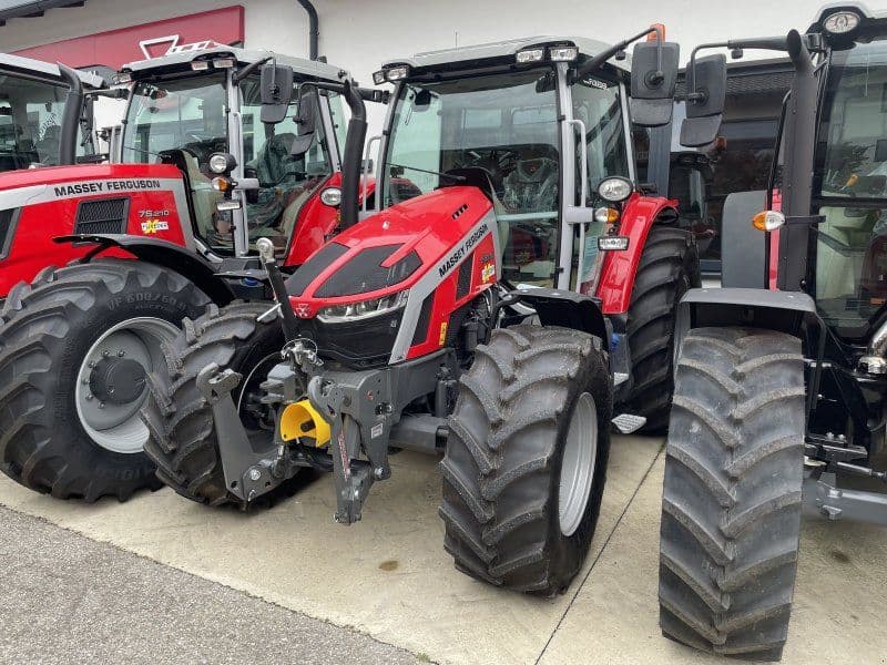 Massey Ferguson 5S.135 Dyna-4 Efficient