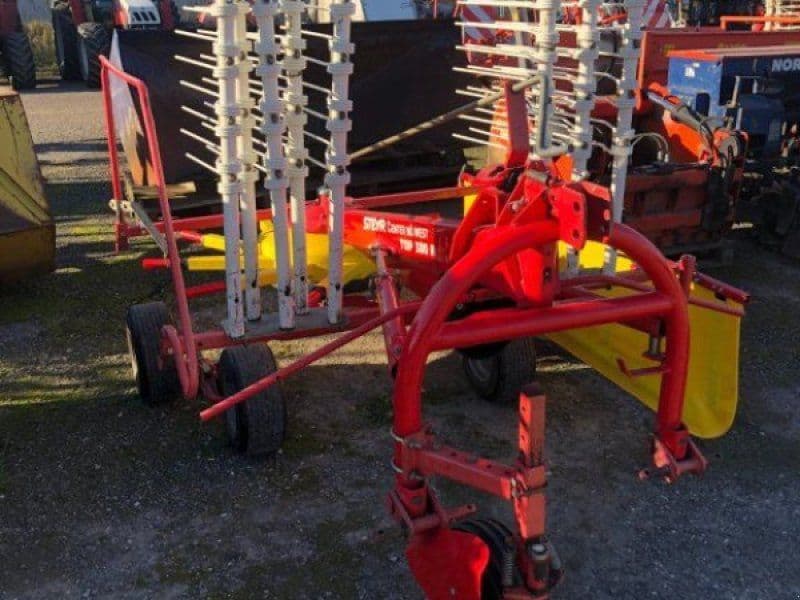 Pöttinger TOP 380 N Schwadkreisel