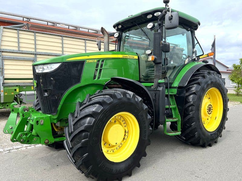 John Deere 7260 R mit einer guten Ausstattung