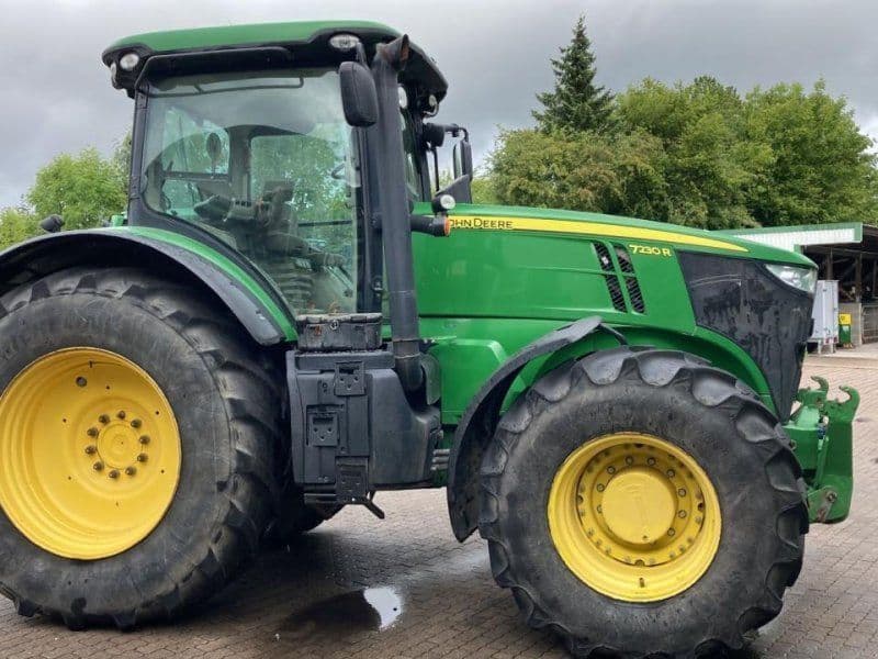 John Deere 7230R