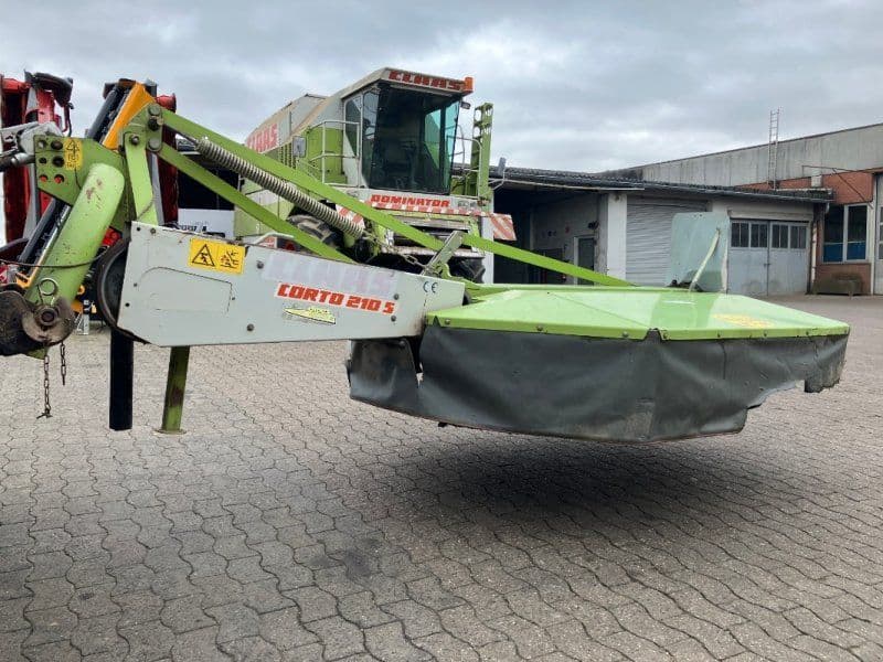 Claas Corto 210S