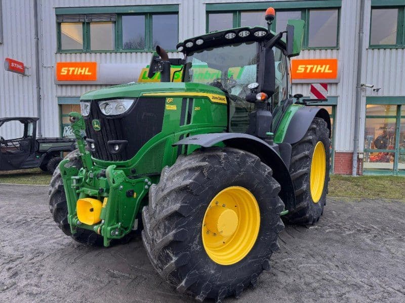 John Deere 6R 250