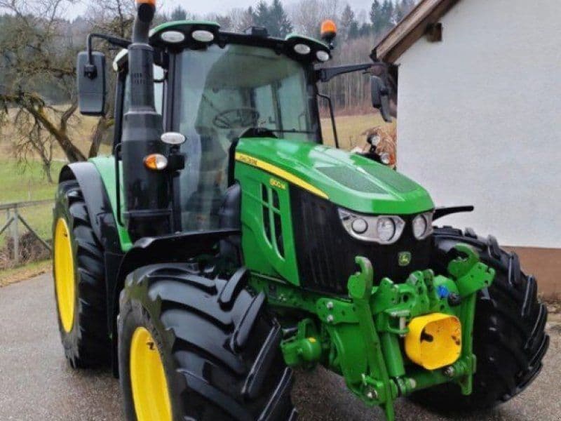 John Deere 6090 M