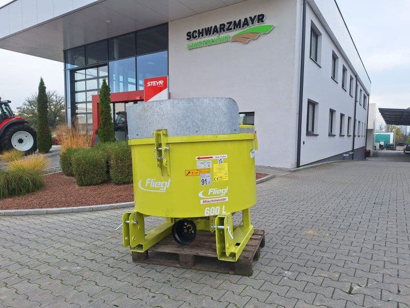 Fliegl AgroCenter Favorite 600lt. Betonmischer