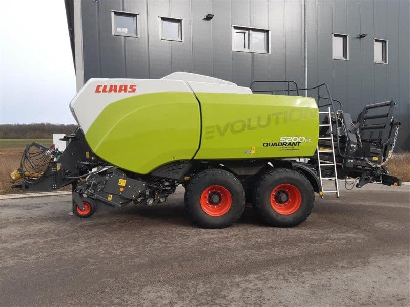 Claas Quadrant 5200 FC Evolution