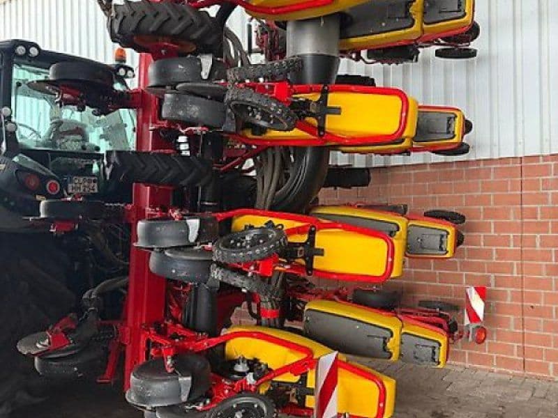 Väderstad Tempo TPV 8 + Fronttank FH2200