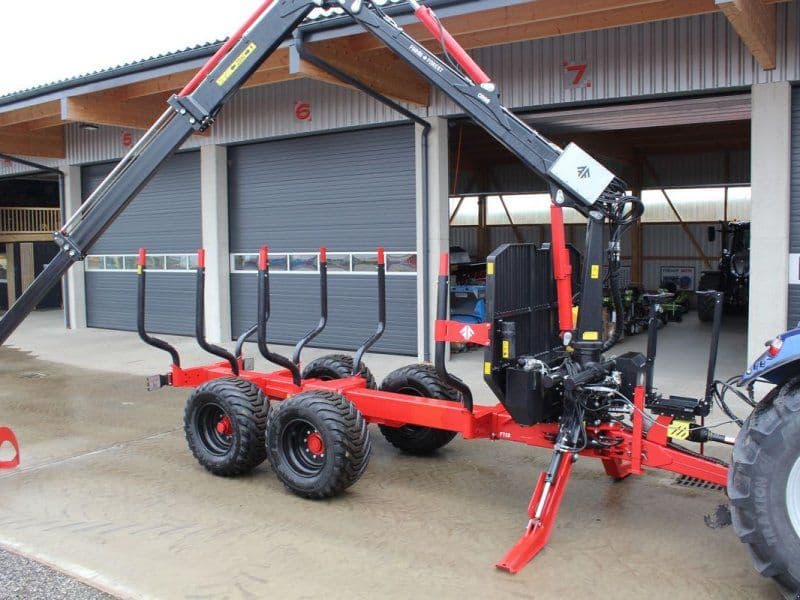 Farmi Rückewagen 17 to-9m Kran- Black Bruin