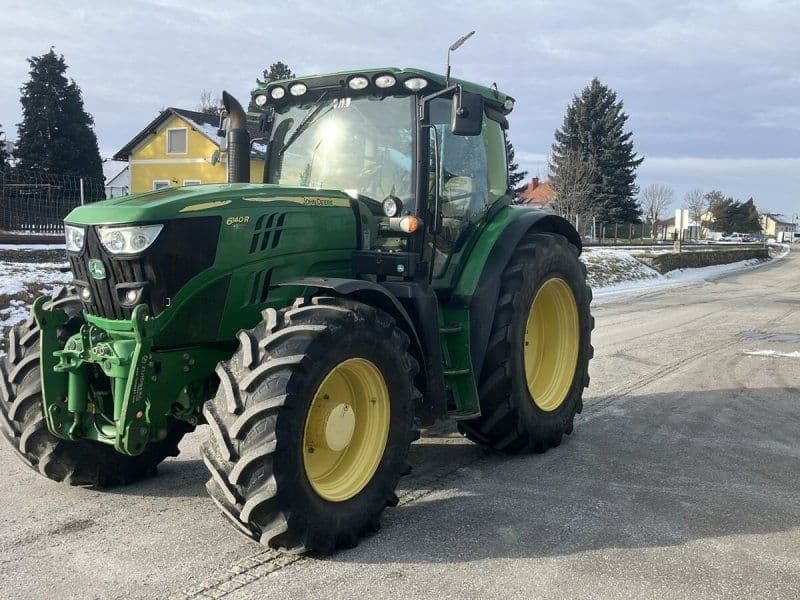 John Deere 6140R