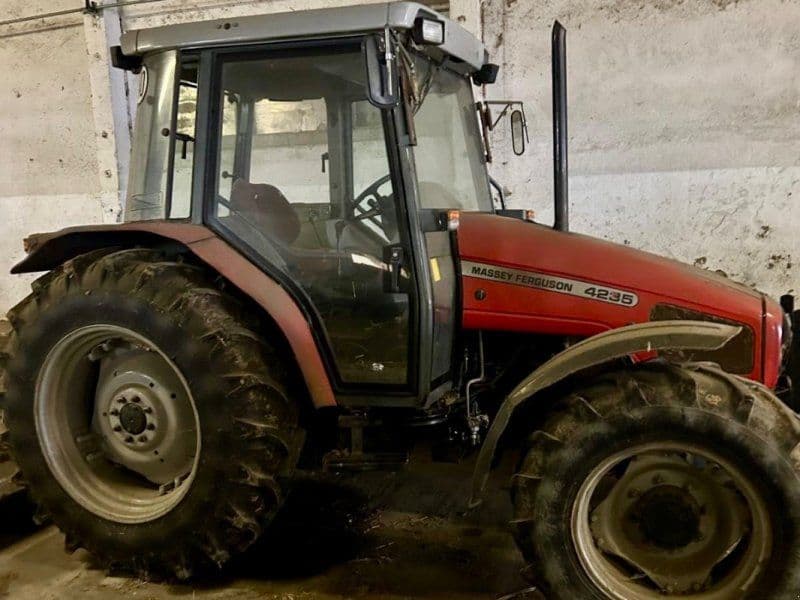 Massey Ferguson 4235 A