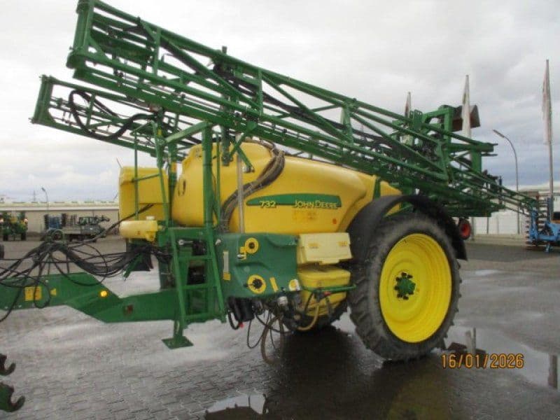 John Deere 732
