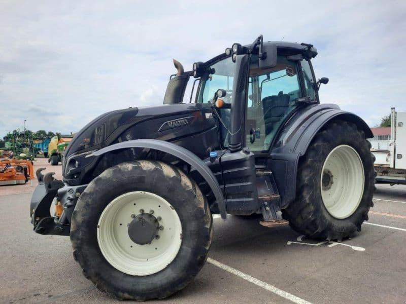 Valtra T234