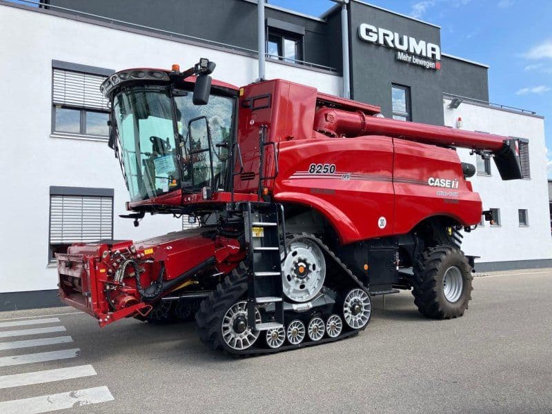 Case IH Axial-Flow 8250 ST5 P