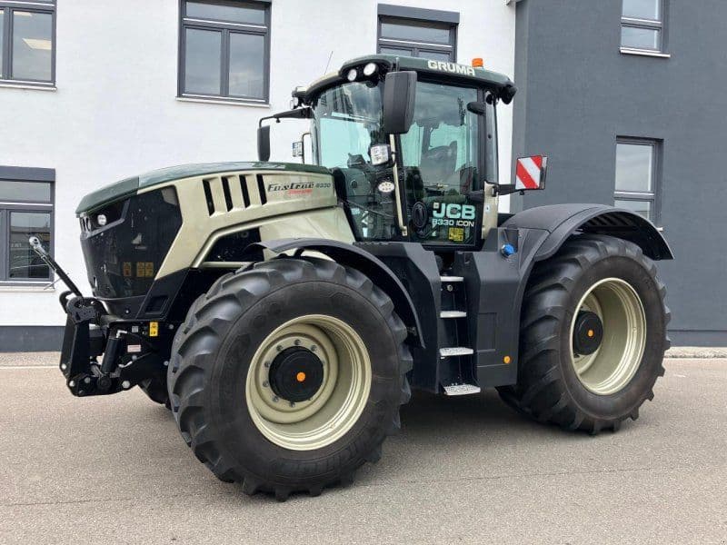 JCB Fastrac 8330 iCON