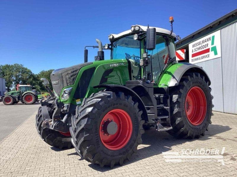 Fendt 824 VARIO S4 PROFI PLUS