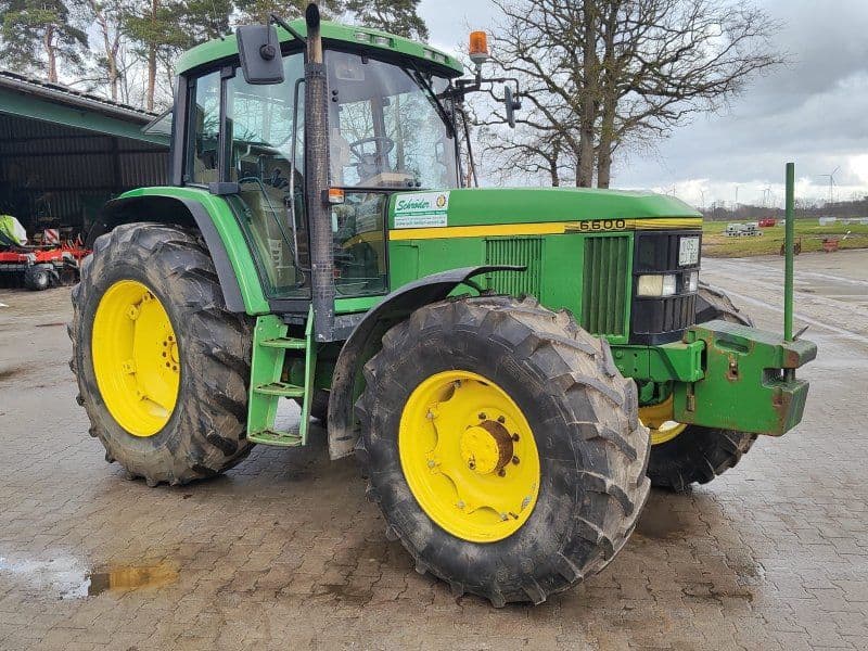 John Deere 6600