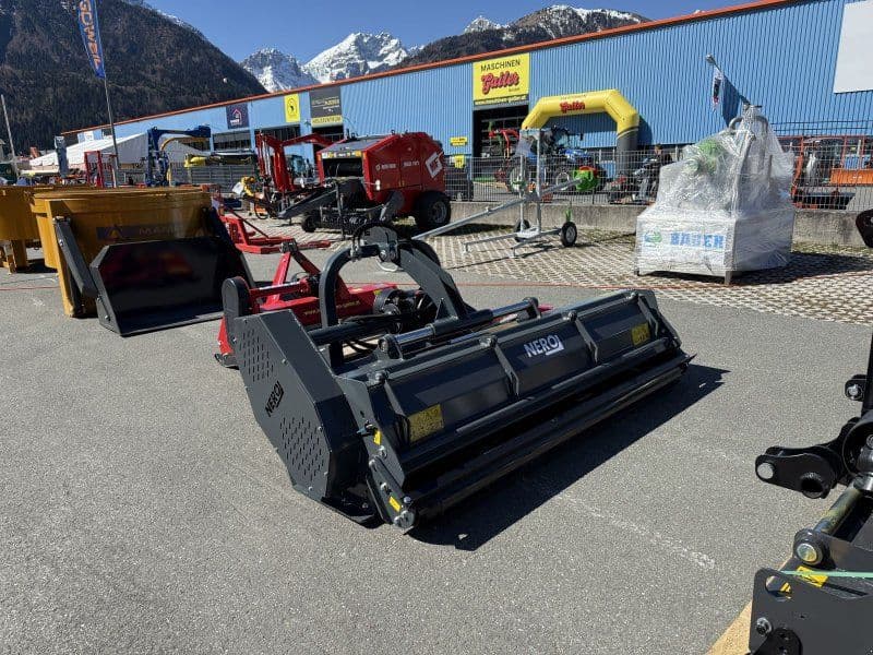 M-220H Schlegelmulcher mit hydr. Seitenverschub