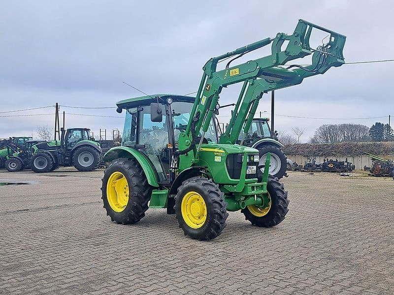 John Deere 5050E neuwertiger Zustand !!!